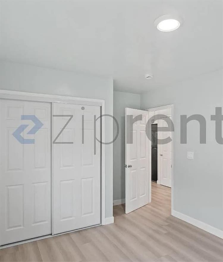 Charming & modern rental property