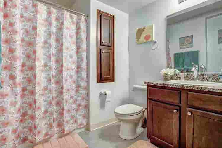 ROOM SUBLEASE  VANDY DOWNTOWN