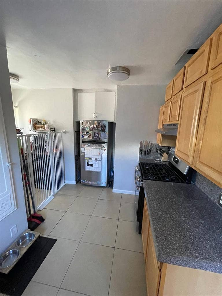 Roommate wanted in 3 bedroom home