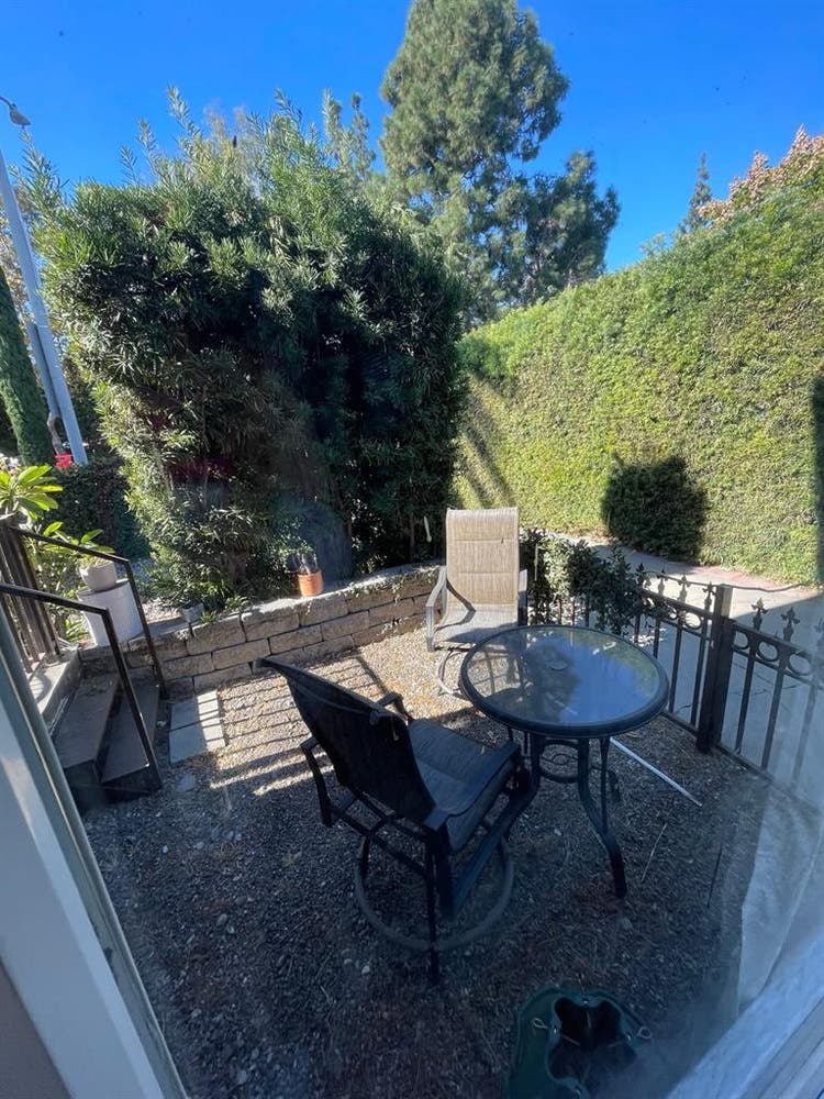 Roommate wanted in 3 bedroom home