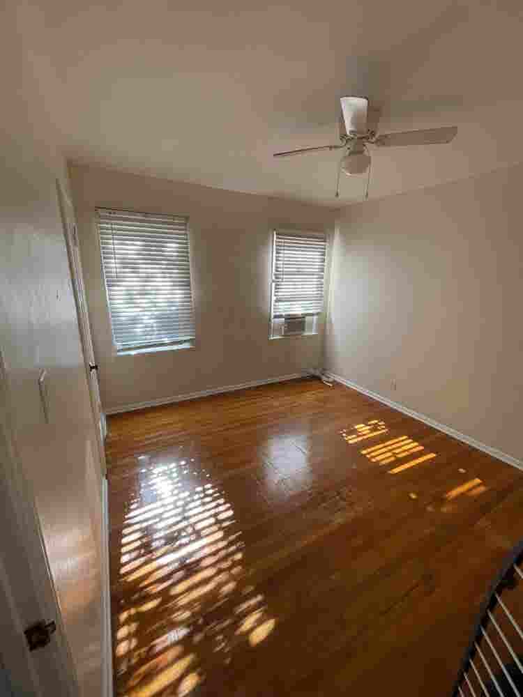 Roommate wanted in 3 bedroom home