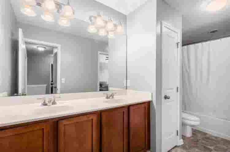 2 Rooms for Rent! Grove City