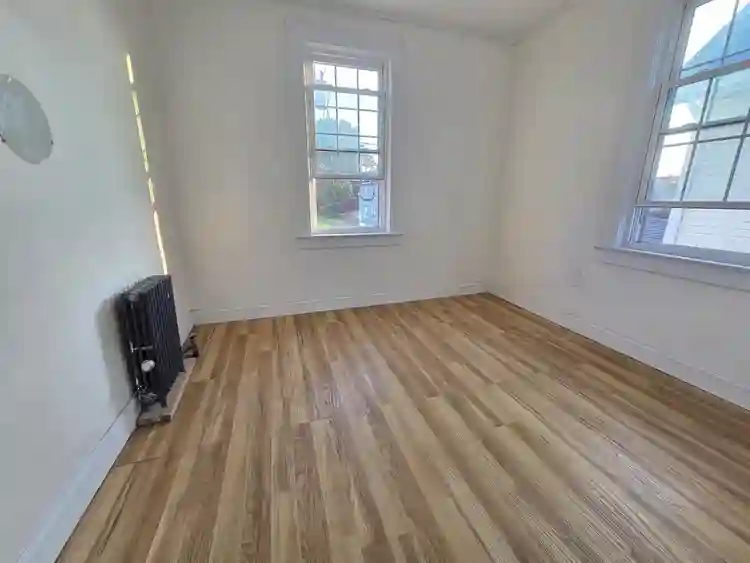 1 mid-size bedroom in a 3 bd apt