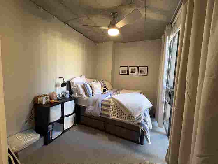 SUBLEASE  BATHROOM