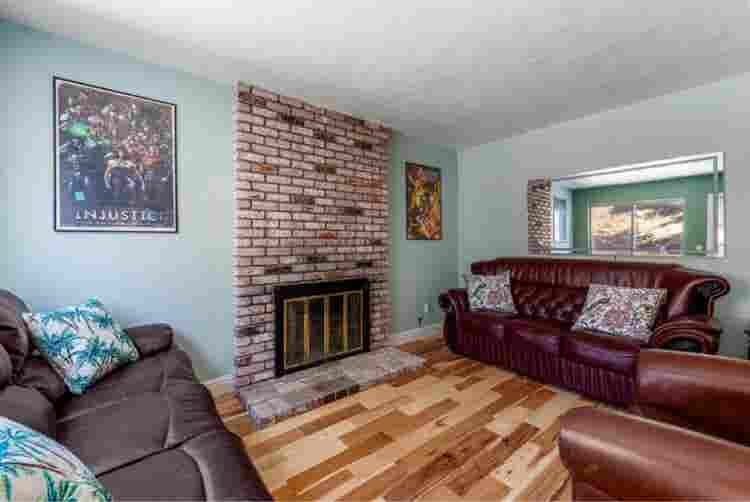 Looking for roommates