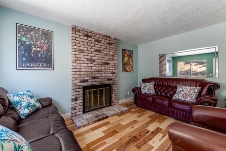 Looking for roommates
