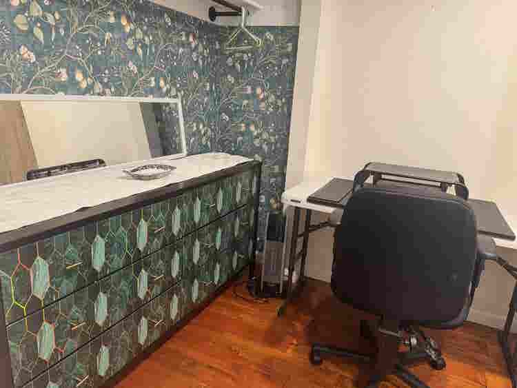 Furnished room + Kitchenette