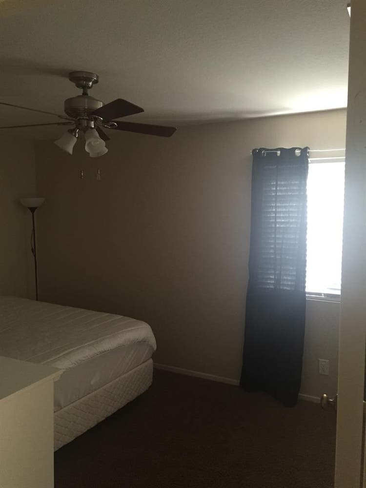 Large private room -Furnished VISTA