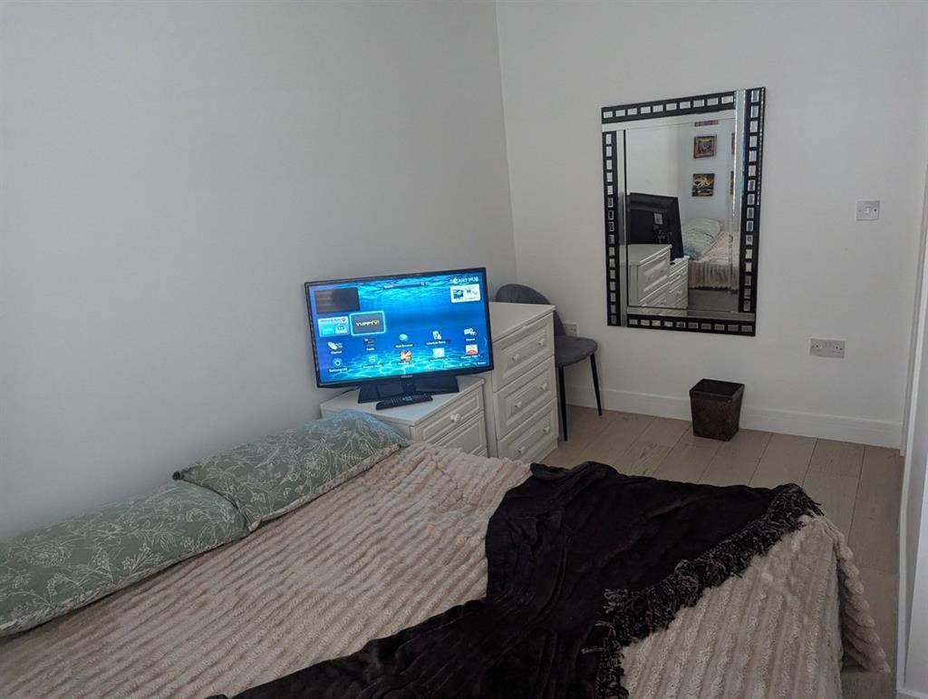 Double bed and optional sofa bed