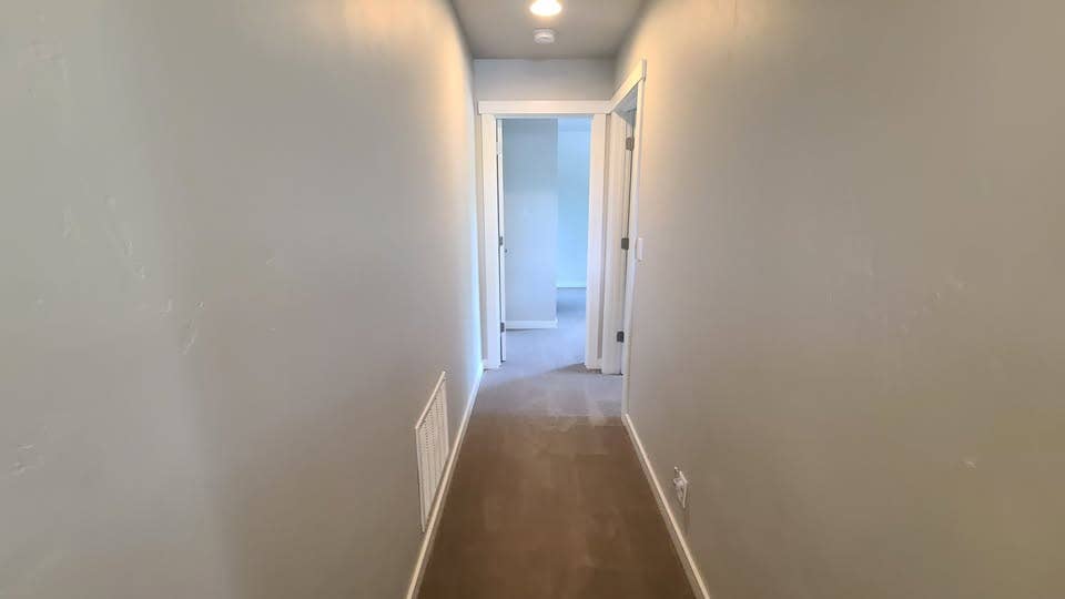 Room Near Downtown Boi & Freeway