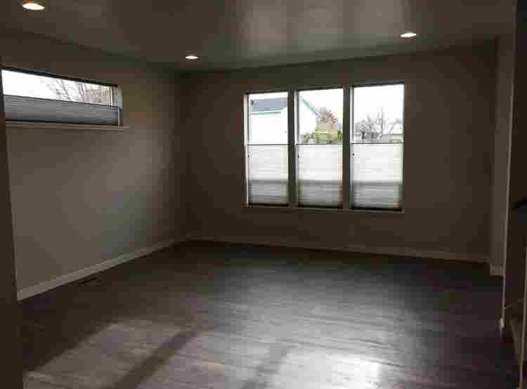 Room Near Downtown Boi & Freeway