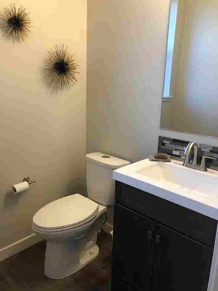 Room Near Downtown Boi & Freeway