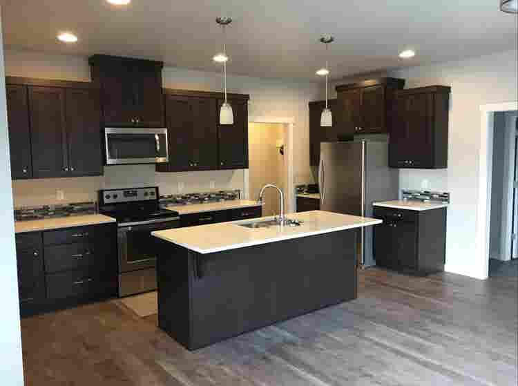 Room Near Downtown Boi & Freeway