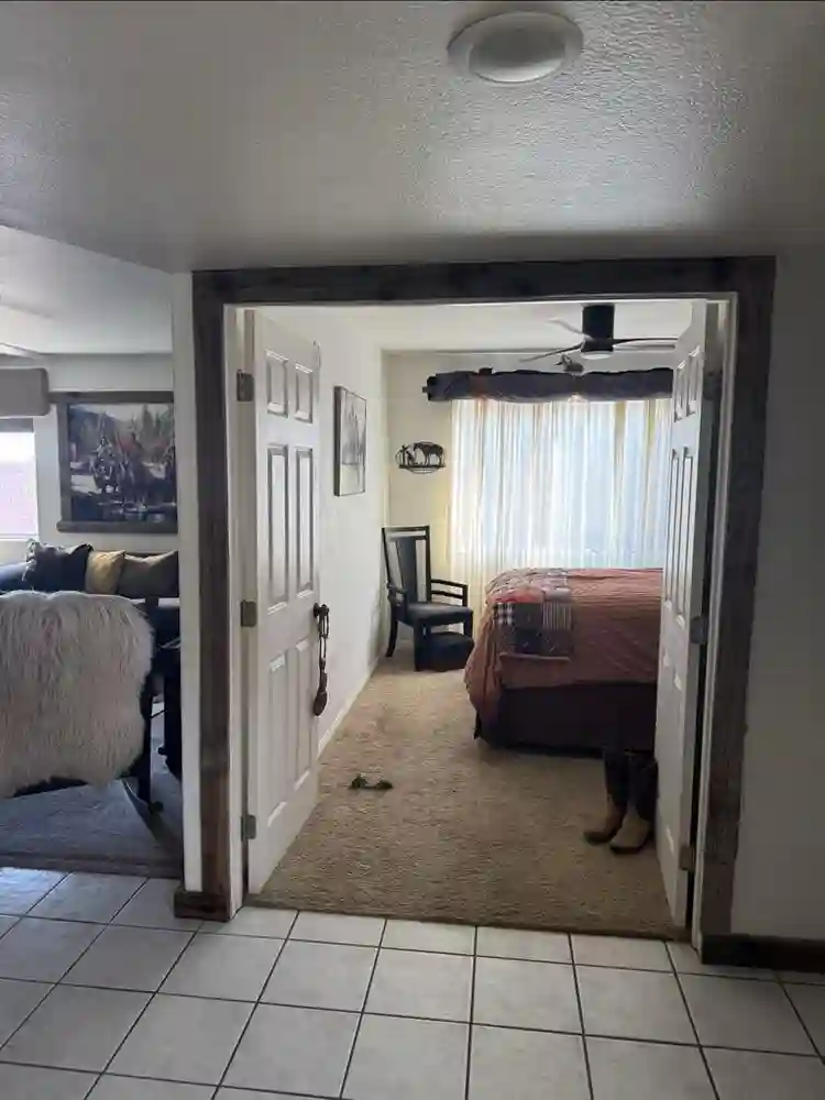 Exceptional Clean Safe Home Room