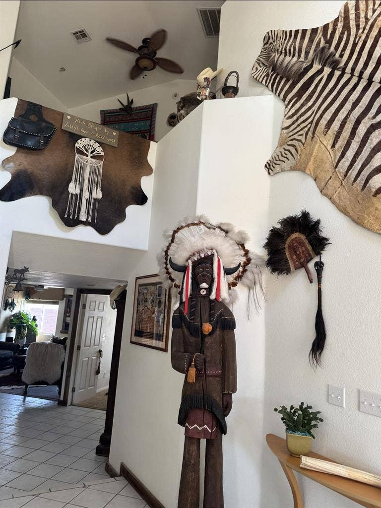 Exceptional  Clean  Safe Home Room