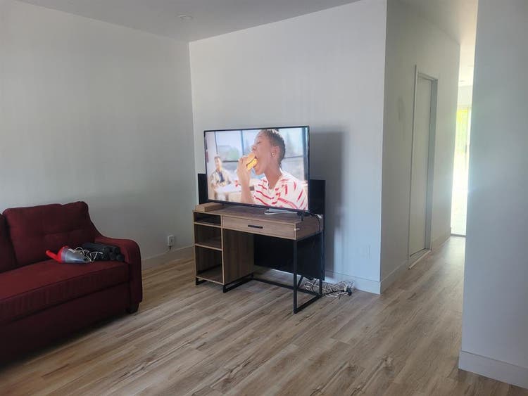 Spacious room in duplex