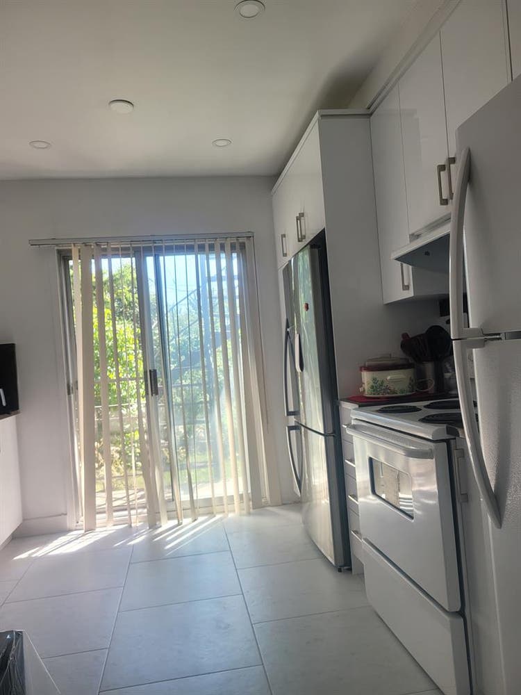 Spacious room in duplex