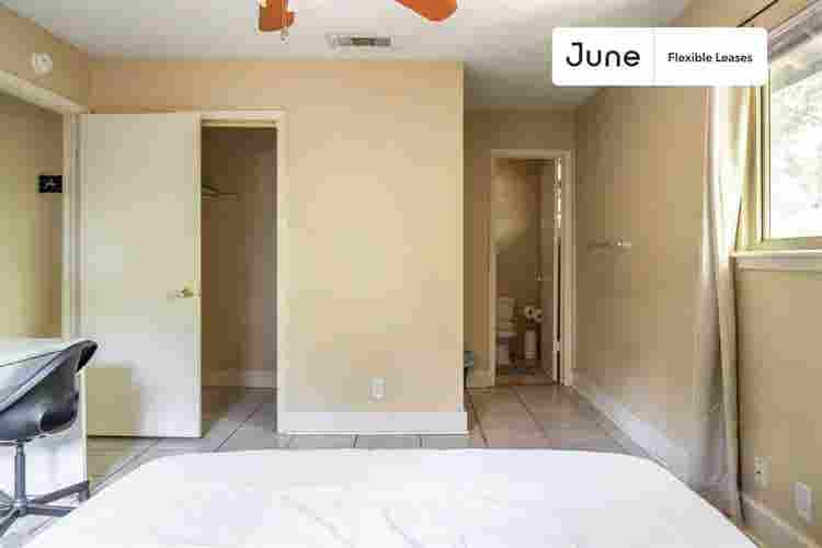 3 BR in Austin
