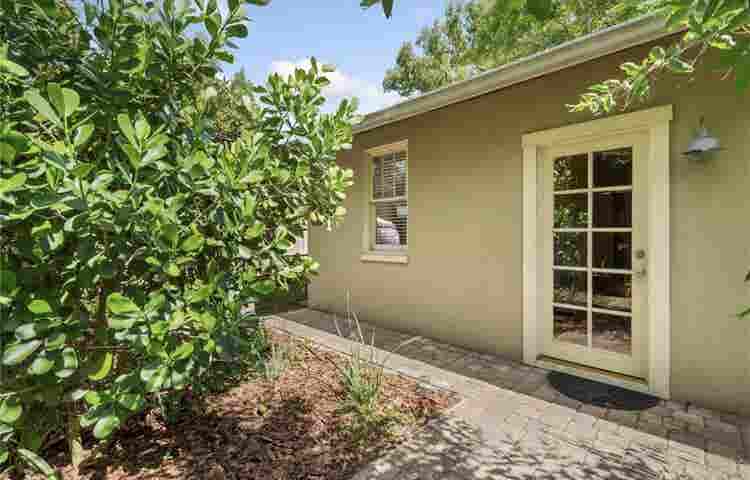 BR Guest House Seminole Heights