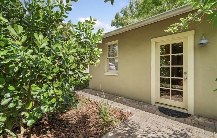 BR Guest House Seminole Heights