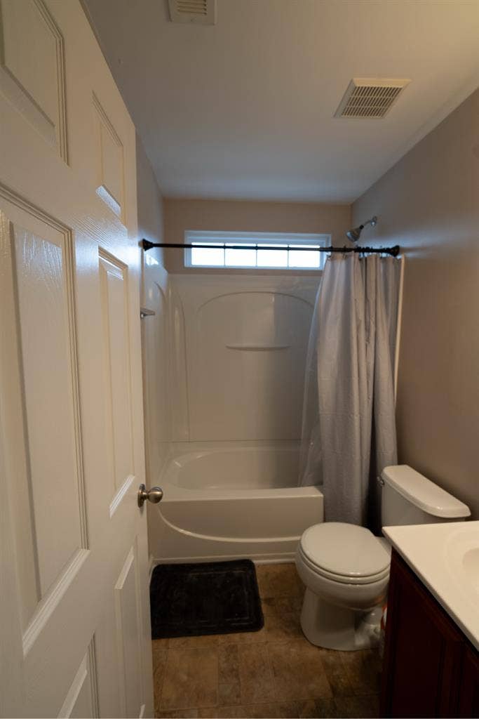 Bath.All utilities included