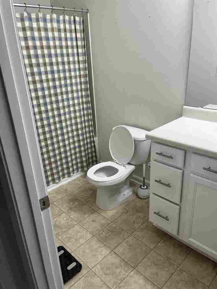 Room and private bathroom