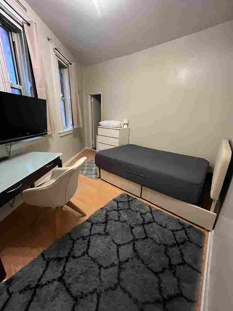 ✨ Furnished Room w/ Private Bath✨