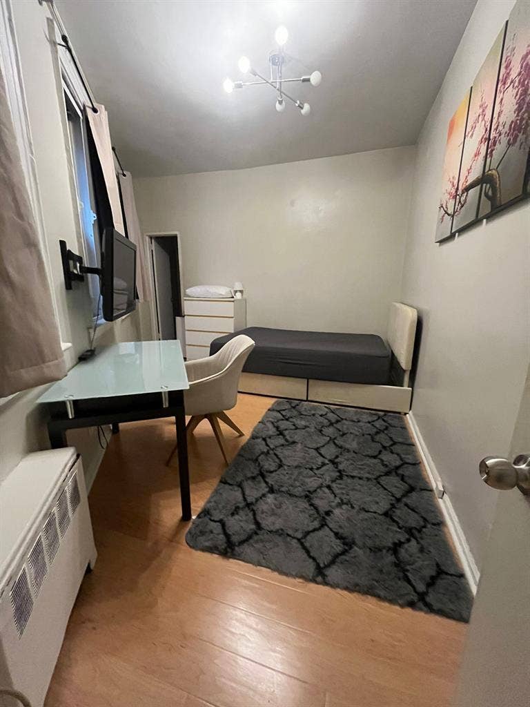 ✨ Furnished Room w/ Private Bath✨