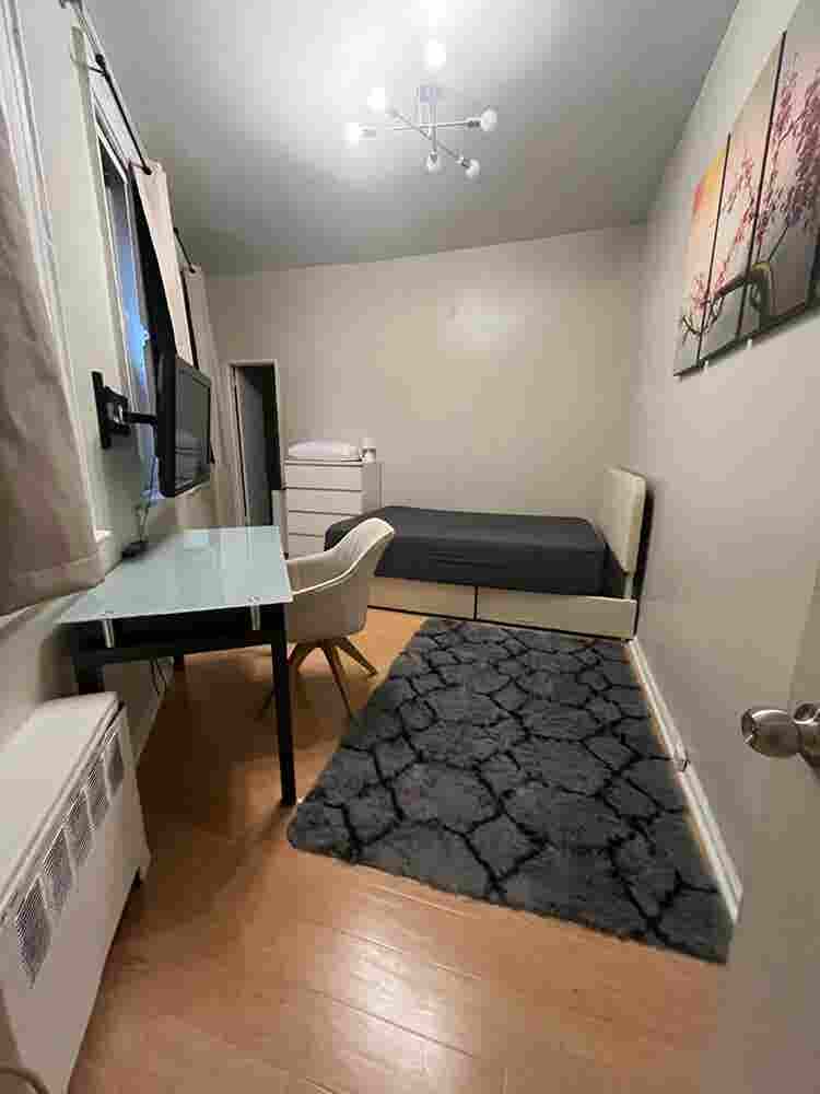 ✨ Furnished Room w/ Private Bath✨