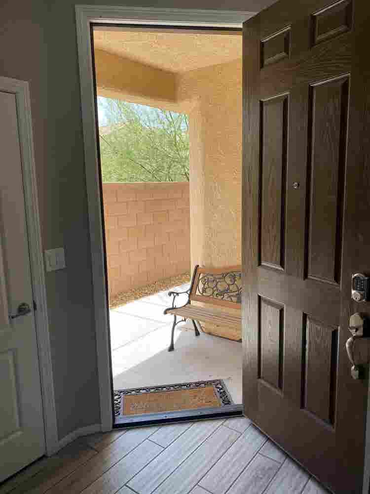 Furnished house with pool and spa