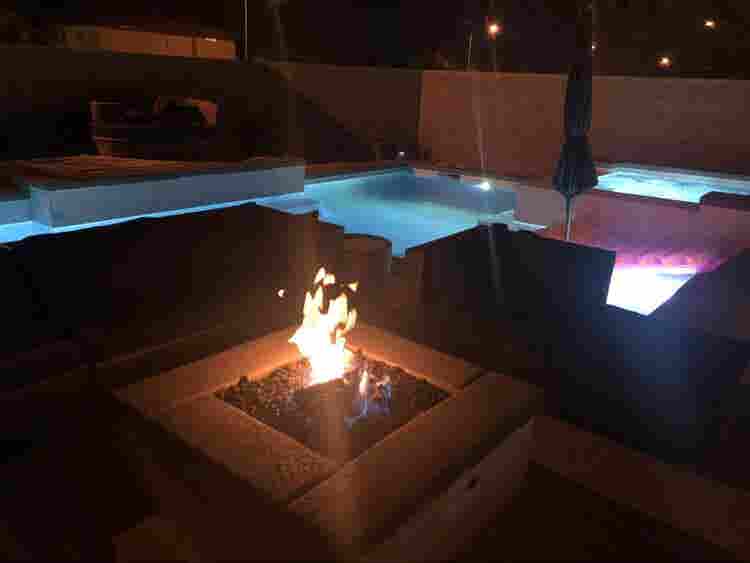 Furnished house with pool and spa