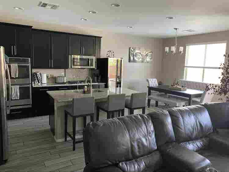 Furnished house with pool and spa