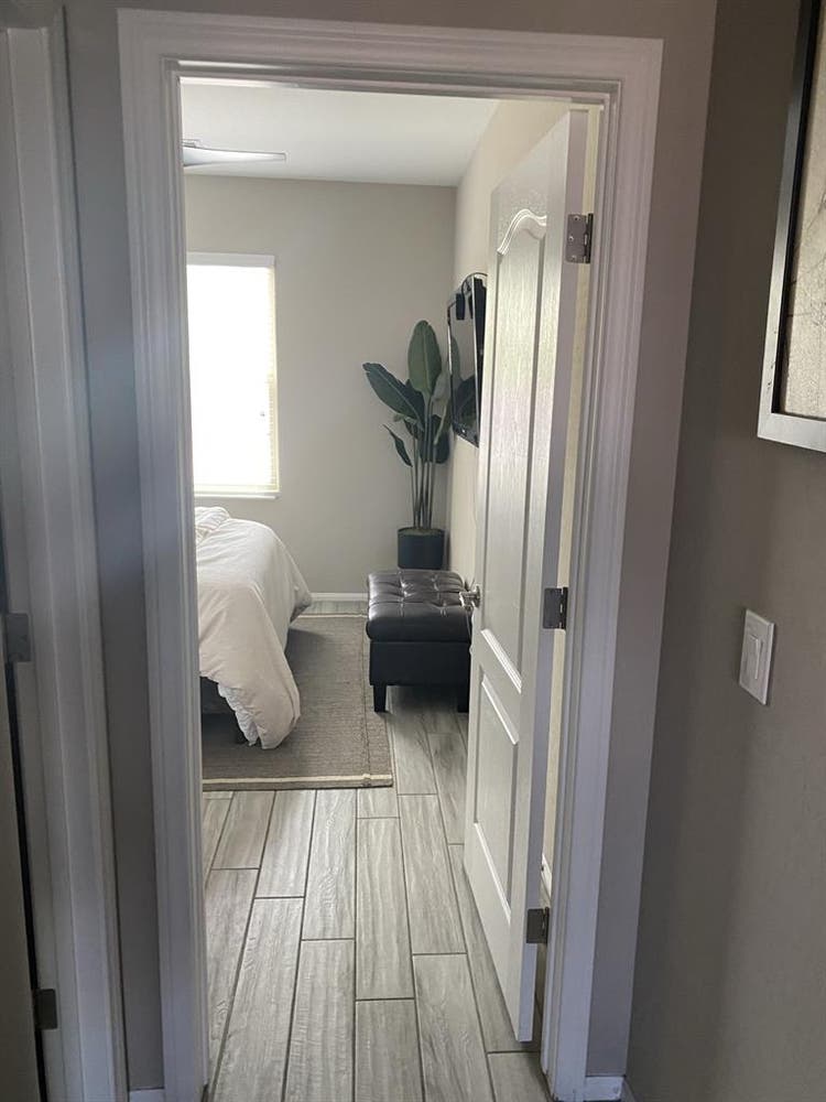 Furnished house with pool and spa
