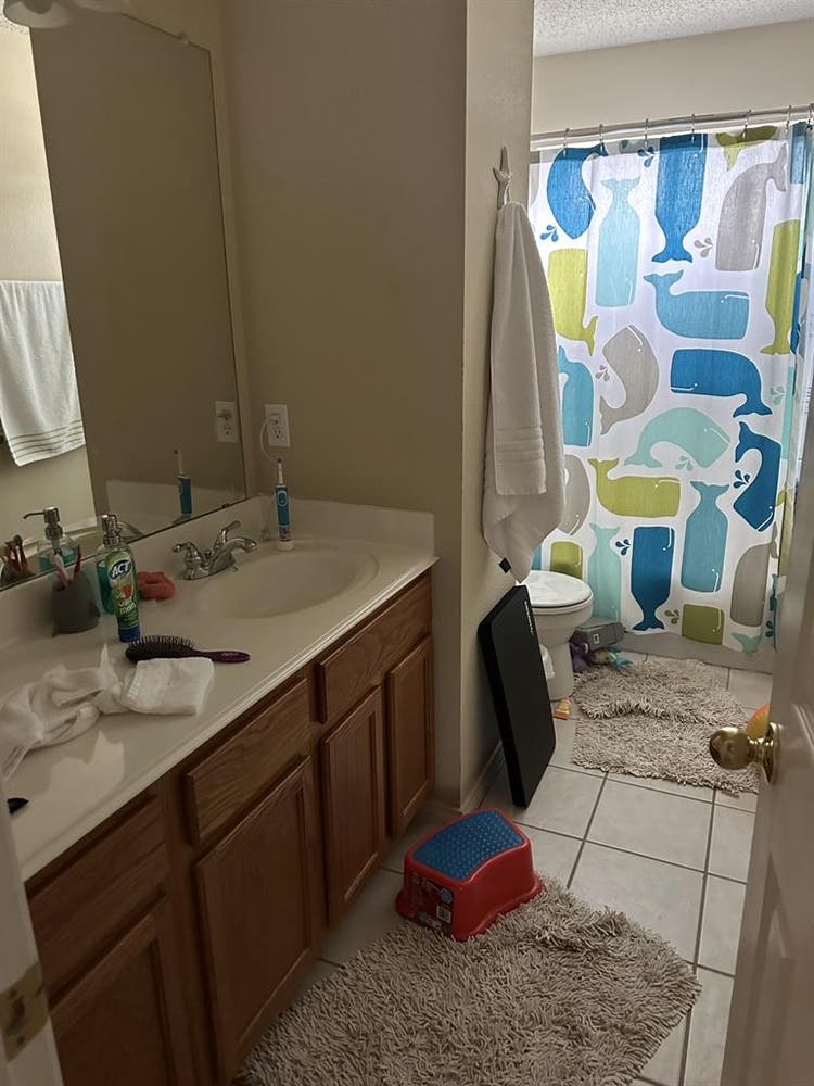 Room for rent in Corinth!