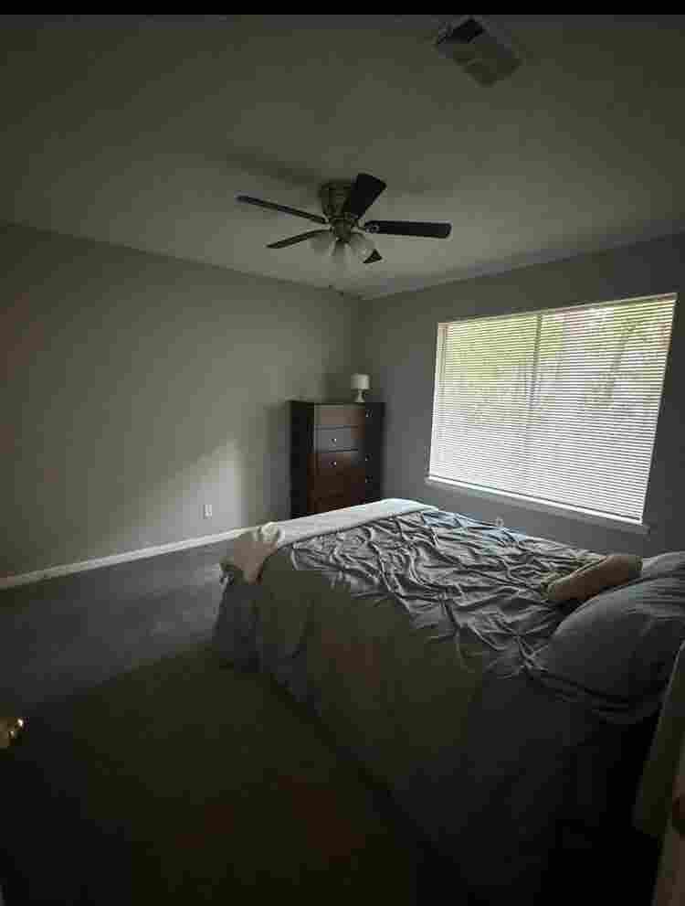 Master Bedroom For Rent