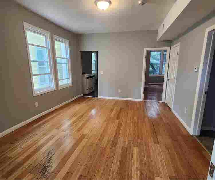 ROOM FOR RENT UTILITIES INCLUDED