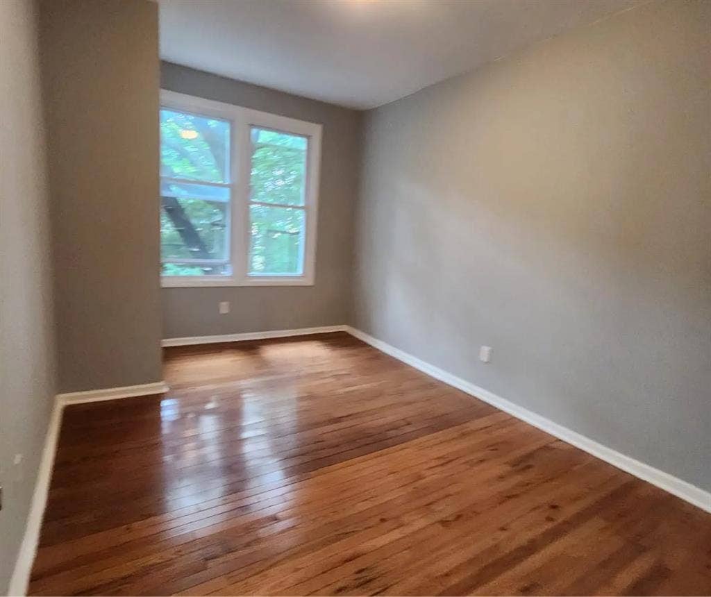 ROOM FOR RENT UTILITIES INCLUDED
