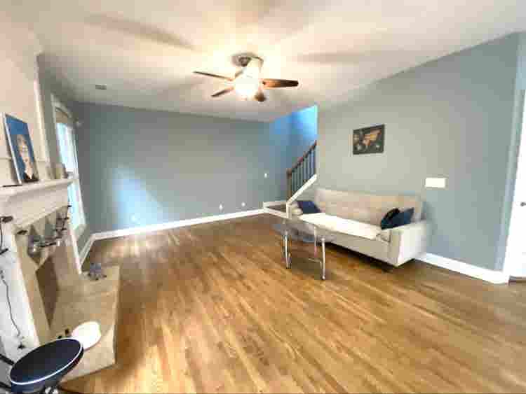Super Quiet Cozy Bedroom near Lake!