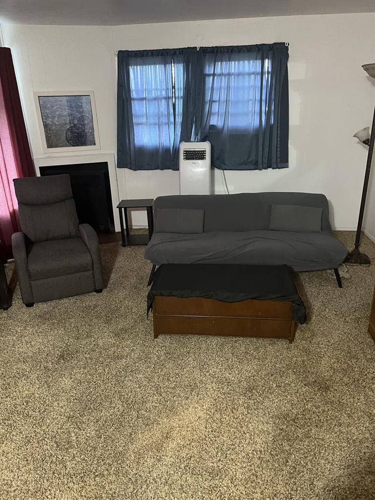 Room for rent  a month