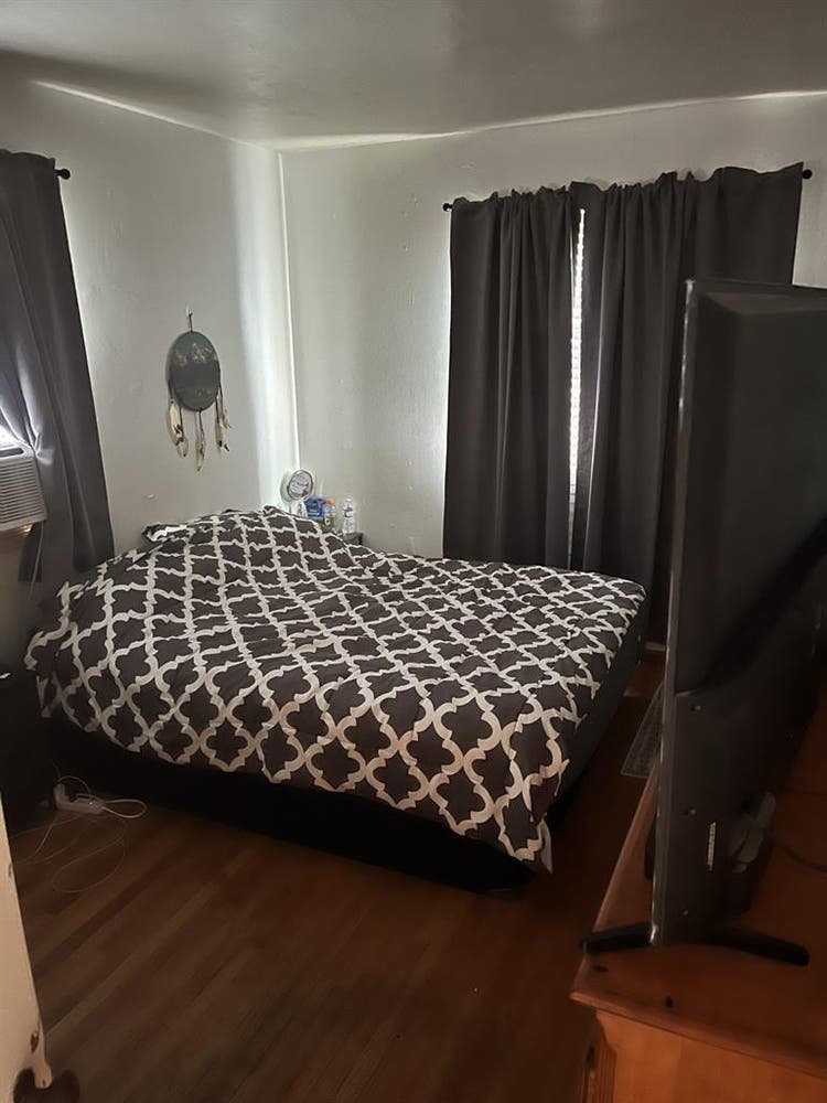 Room for rent  a month