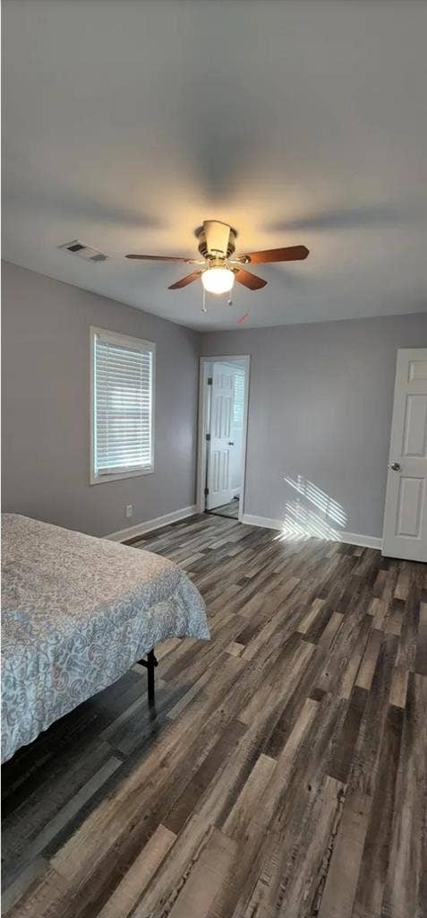Room w/private bath In Airport Area