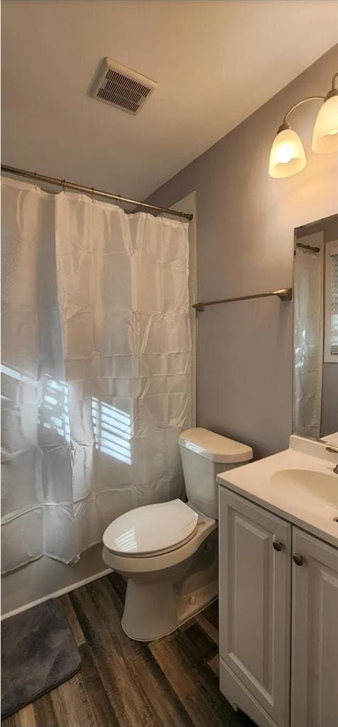Room w/private bath In Airport Area
