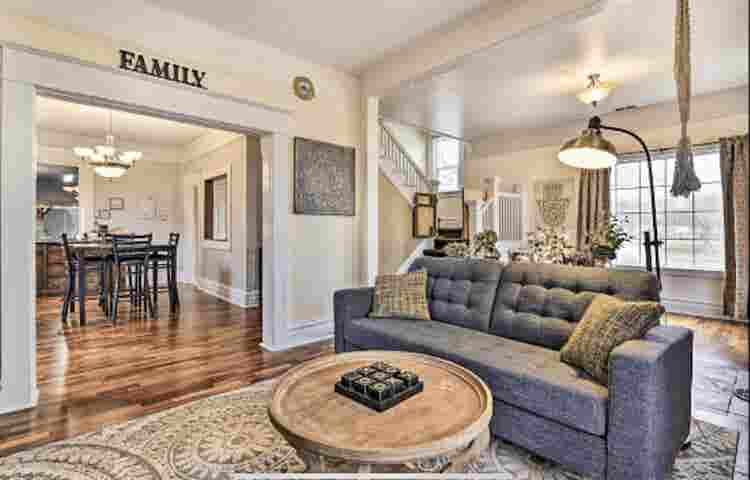 Room for rent possibly 2 rooms