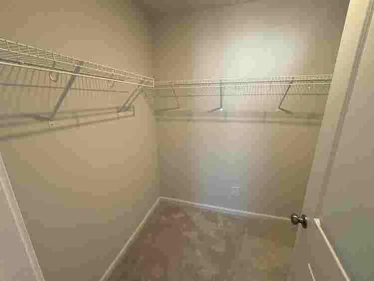 4 BR in Apex