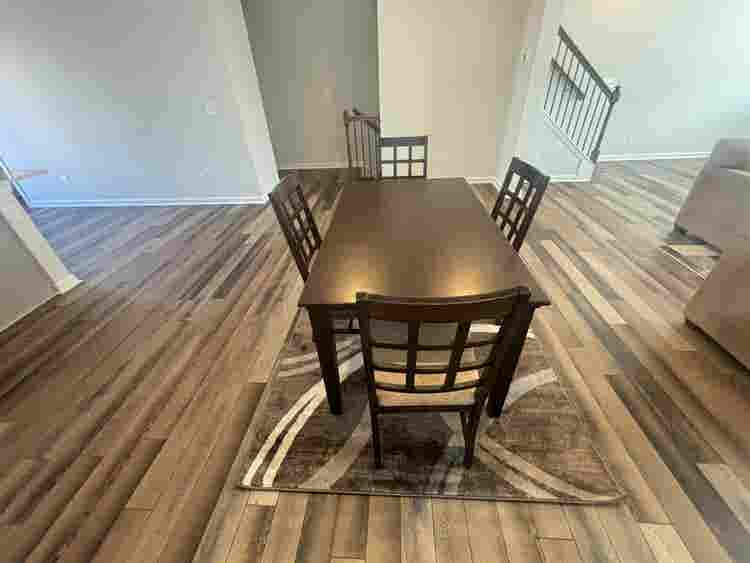 4 BR in Apex