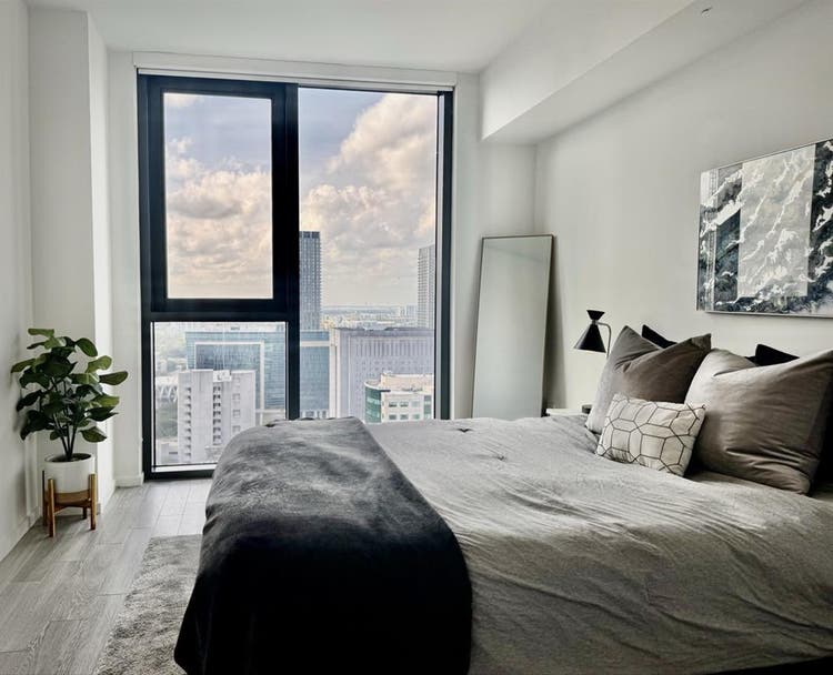 Furnished 1BR Downtown Miami