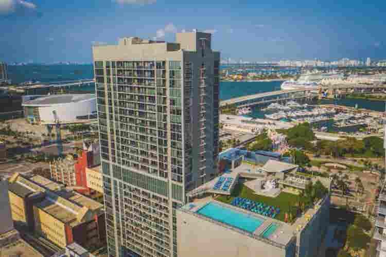 Furnished 1BR Downtown Miami