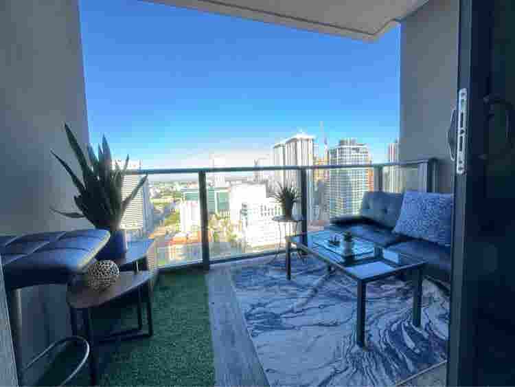 Furnished 1BR Downtown Miami
