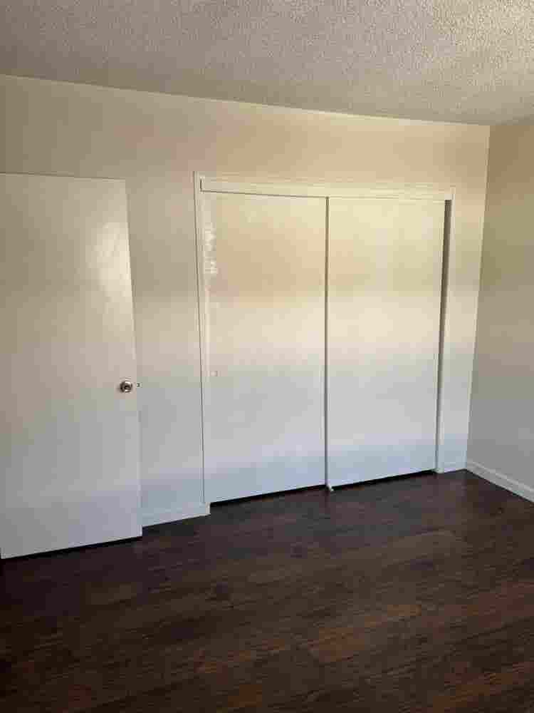 1 Private BDRM *ALL UTILITIES* HB