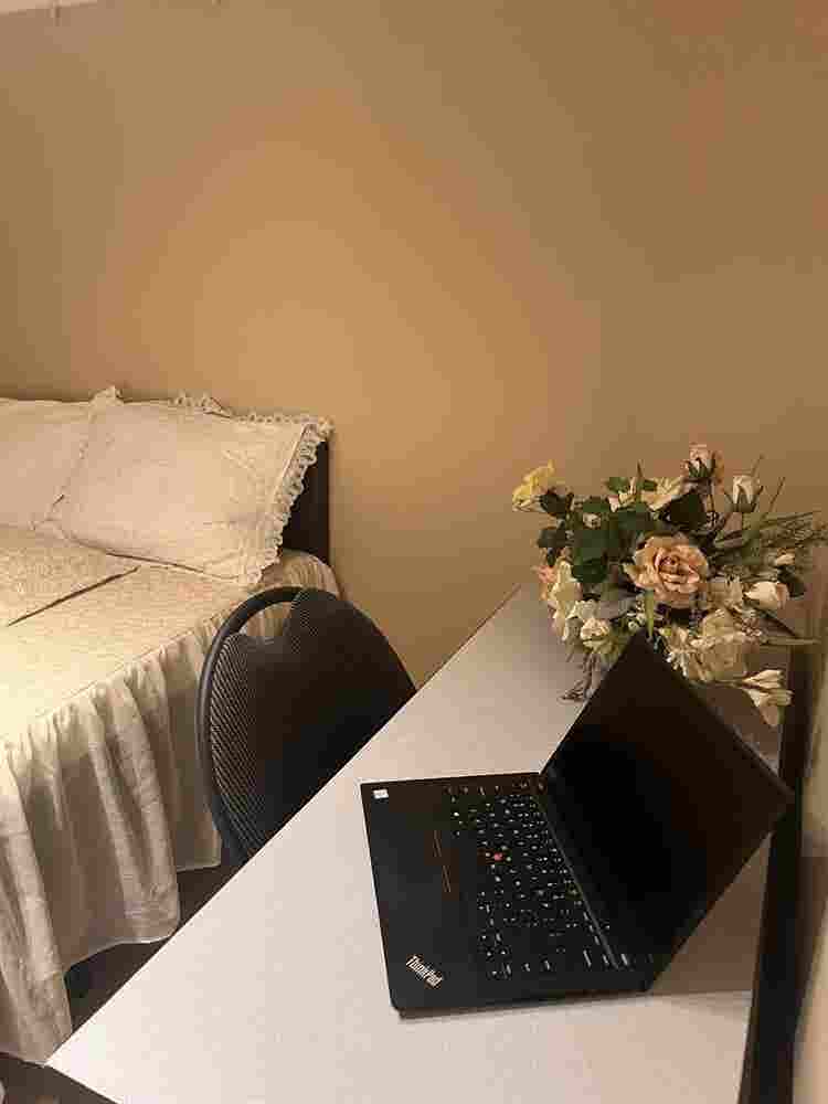 2  Bed Rooms in Toronto
